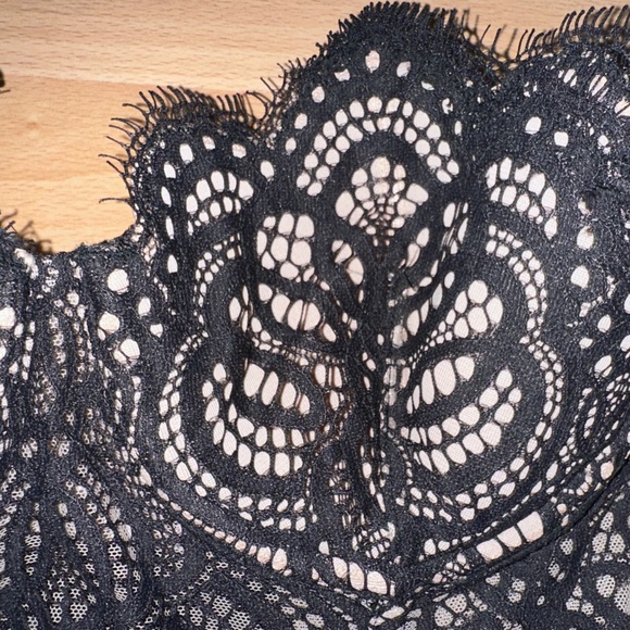 Victorias Secret Dream Angels laced bustier in a size 32C - Picture 2 of 8